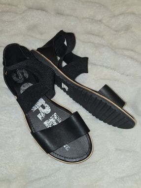 NWOT Sorel Ella III Multi-Strap Sandals [8.5 Black] New Without Tags